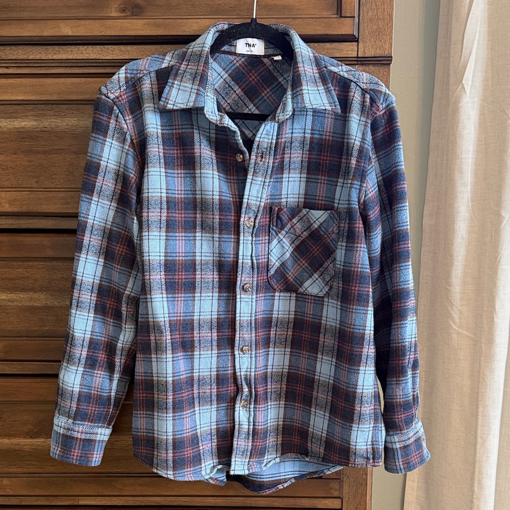 Aritzia Women's Flannel Plaid Button-Down Shirt
